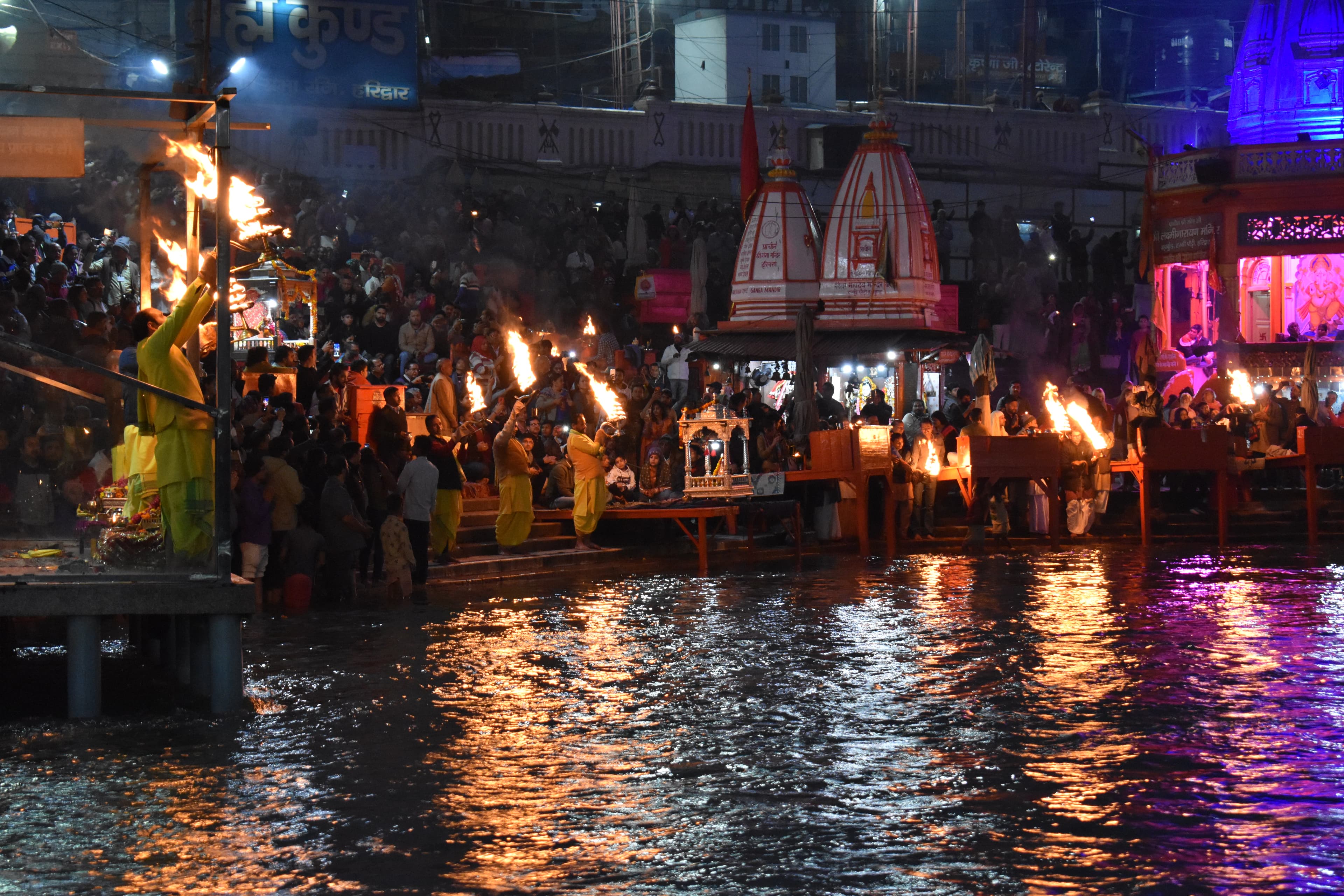 Haridwar Rishikesh Spiritual Trail - A short spiritual route covering Har Ki Pauri, evening aarti and Rishikesh ghats.